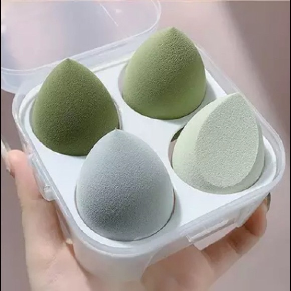 NEW!! Green Beauty Blender Set - Picture 1 of 2